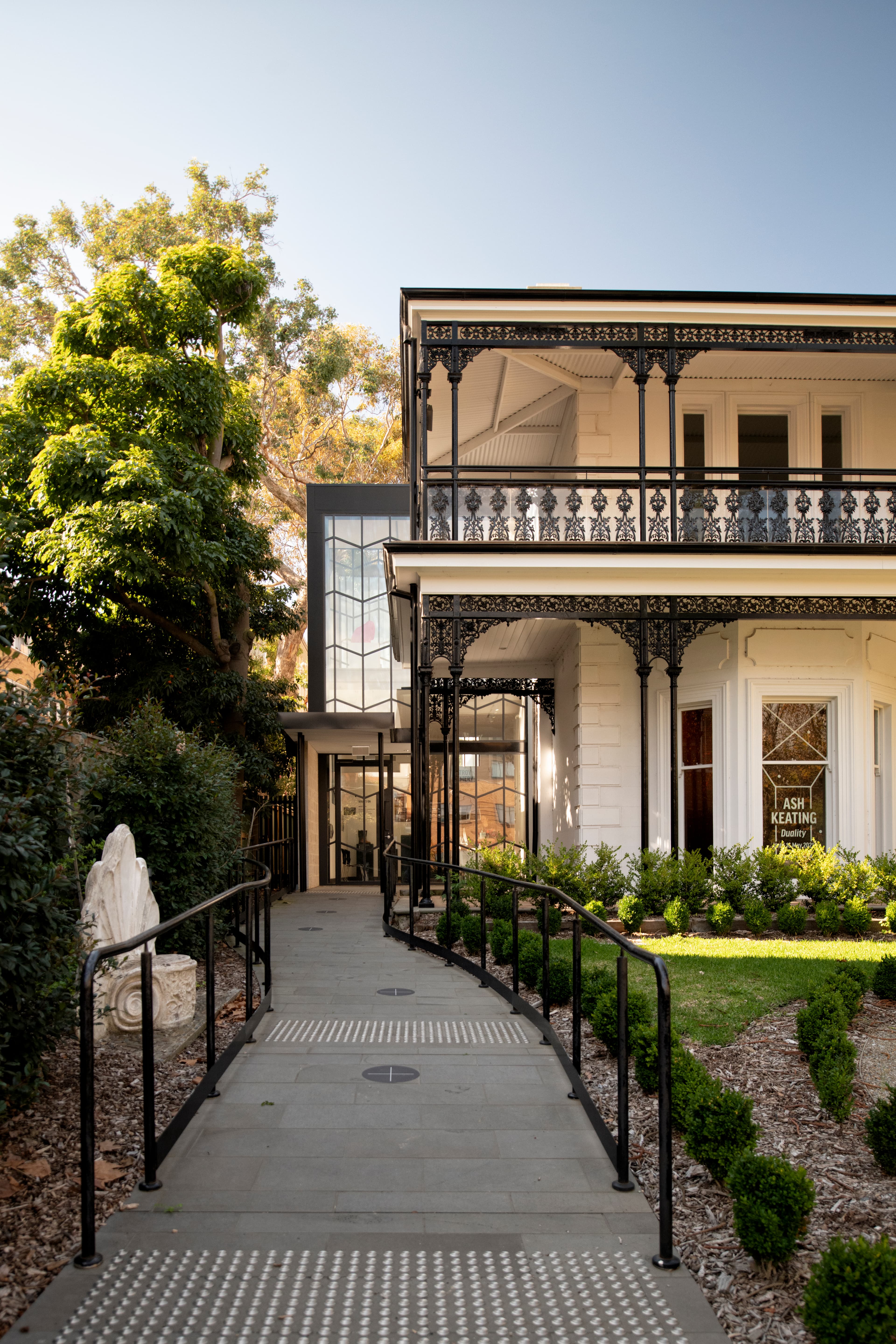 H0213 Linden H Ouse 17 HR