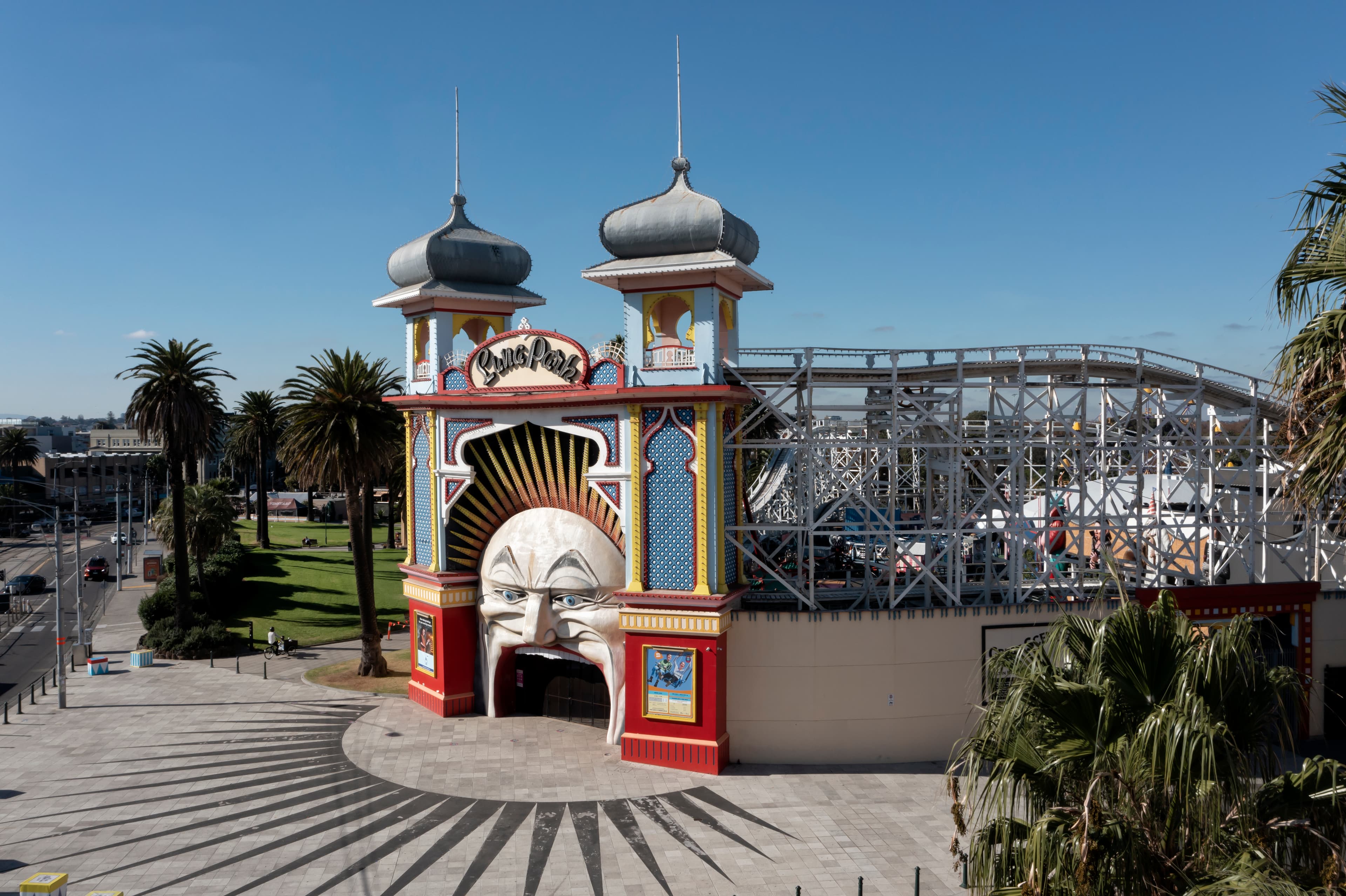 H0938 Luna Park 36 HR